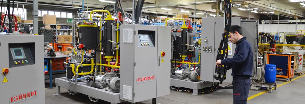  A compact Cannon آلة حقن الرغوة